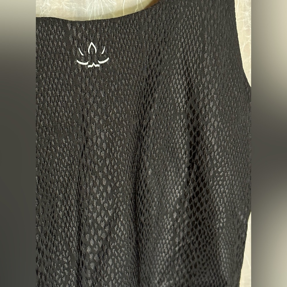 Beyond Yoga cropped tank